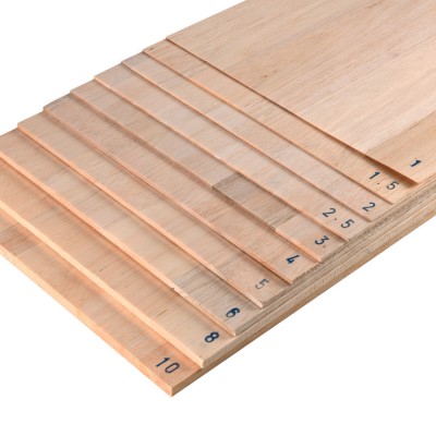 Planche Balsa 50x30 mm. 2,5